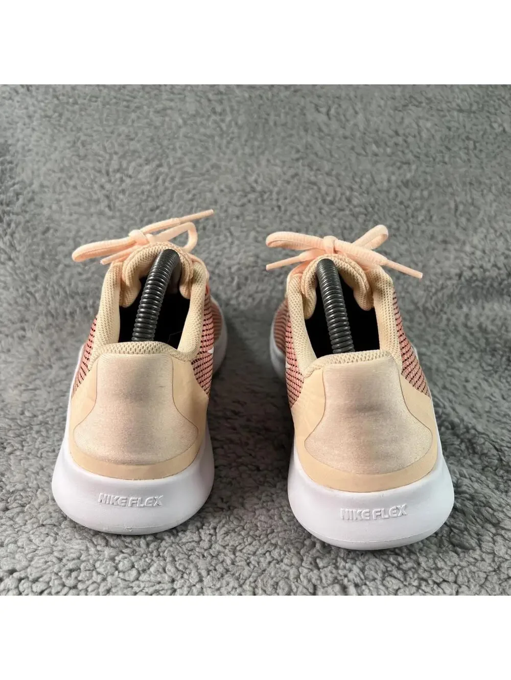 Nike Flex 2018 RN / 6.5Y / Pink Peach 6.5 youth running gym